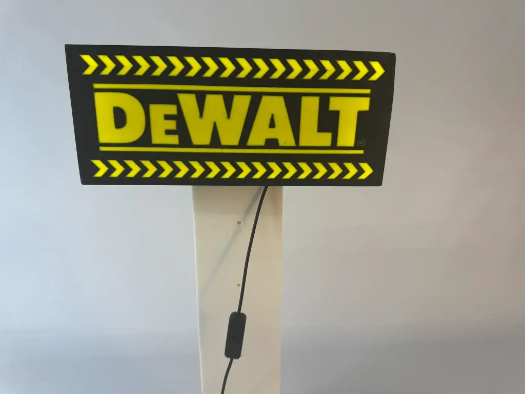 Lightbox - Dewalt Tool Logo